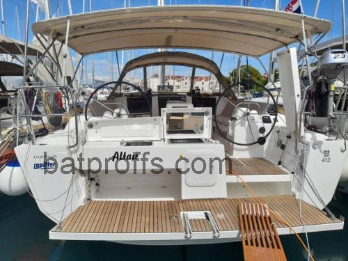 Dufour 412 tekniska specifikationer 